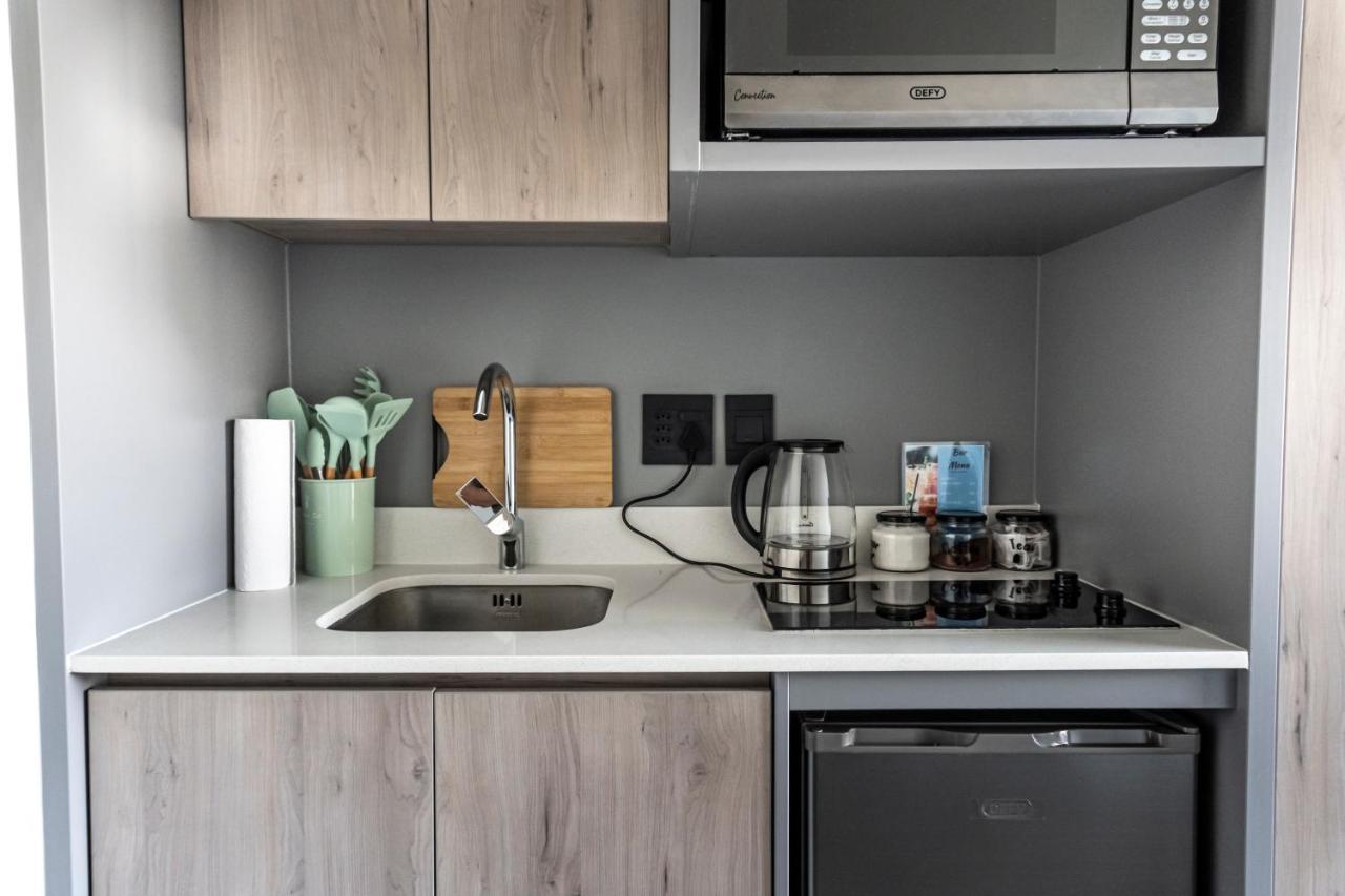 Stunning 1-Bedroom Apartment With Mountain Views Kapstaden Eksteriør billede
